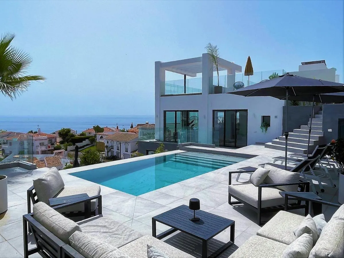 Luxury Villa With Panoramic Views And Infinity Pool Nerja